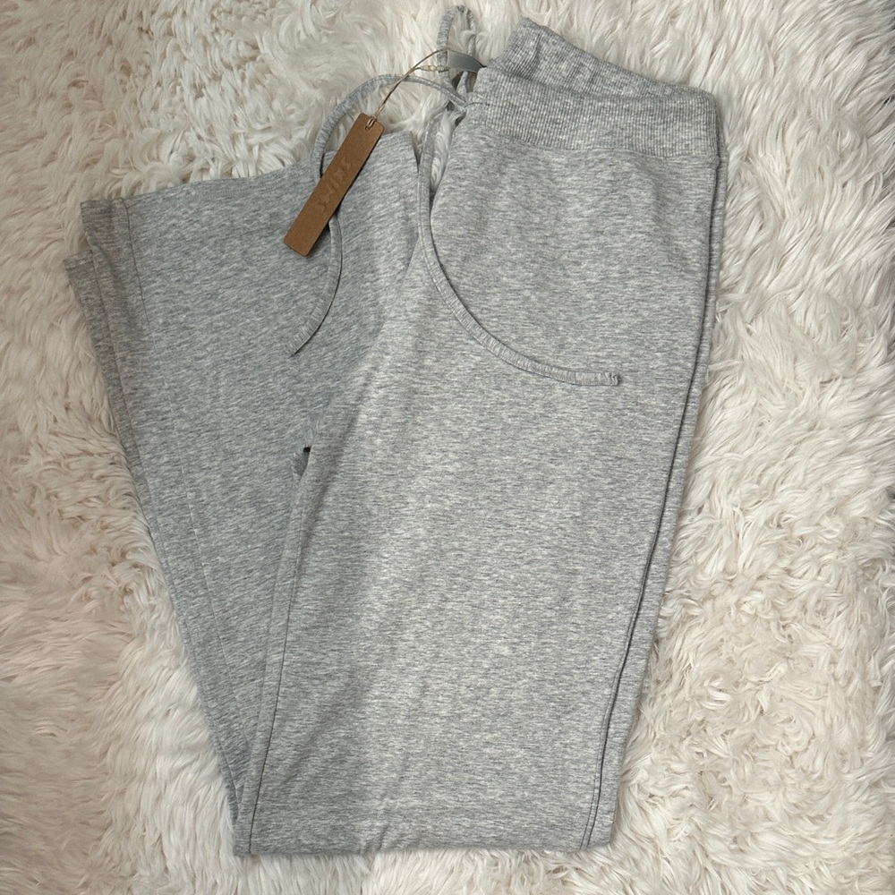 SKIMS Straight Leg Sweatpants in Heather Gray